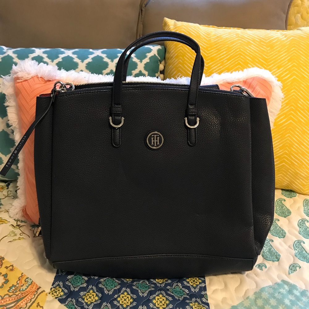 New Tommy Hilfiger Purse